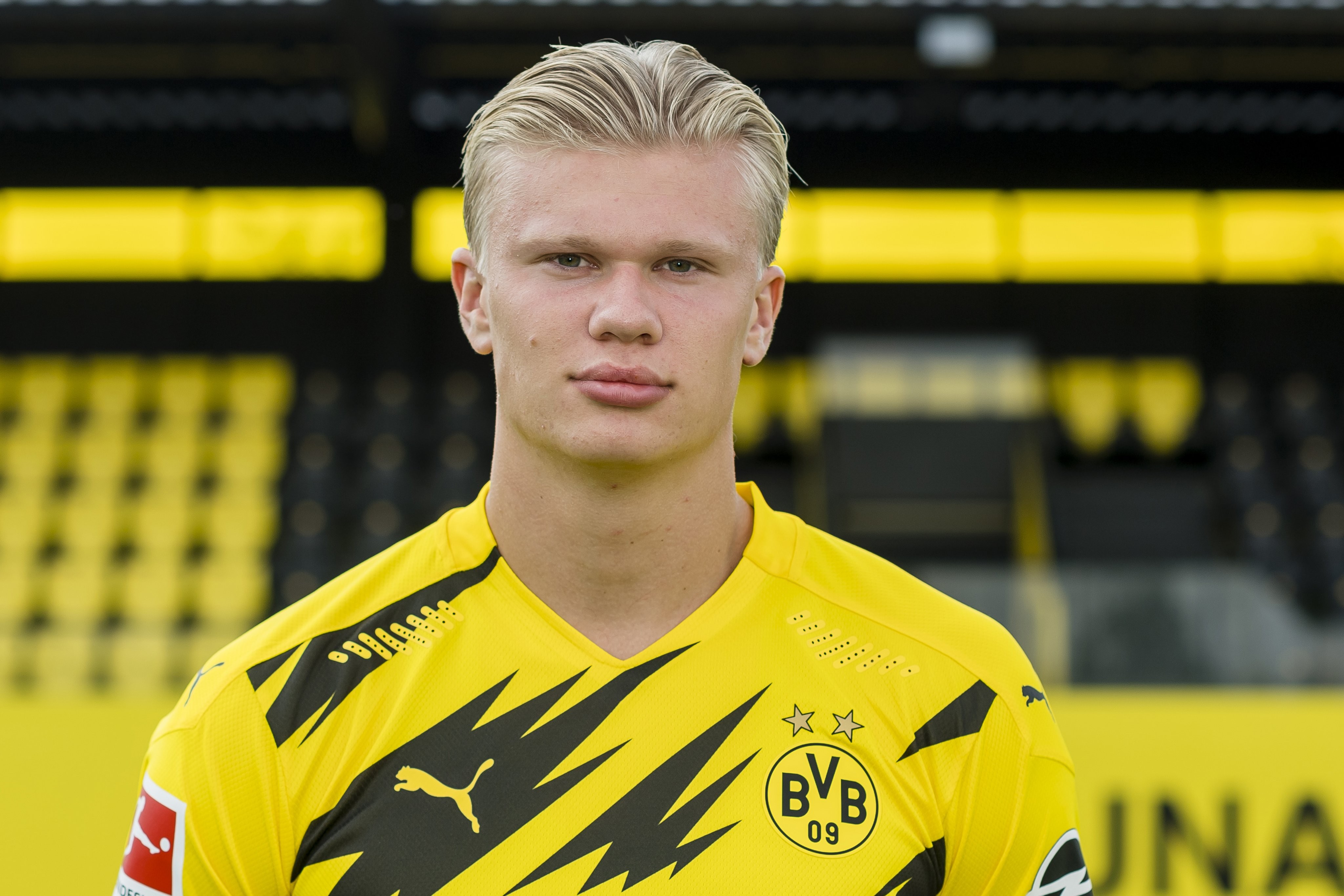 拉波尔塔：坎塞洛今日抵达并接受体检，这是德科又一高光手笔