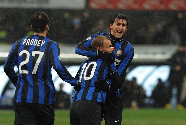 绝杀北京更衣室！山东全员欢呼拥抱，陈林坚扭屁股，郭凯一语逗乐