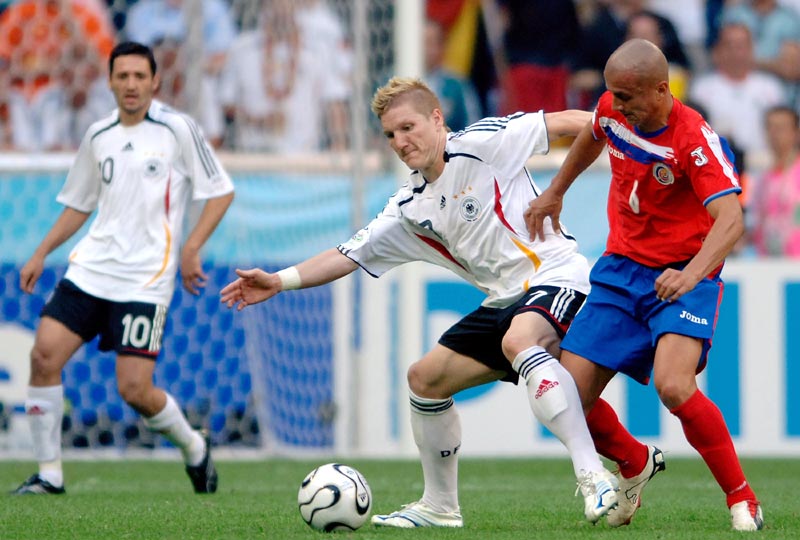 轰38+10+10+7失误吞惨败！湖媒心疼东契奇独扛一队 16罚10中最扎心