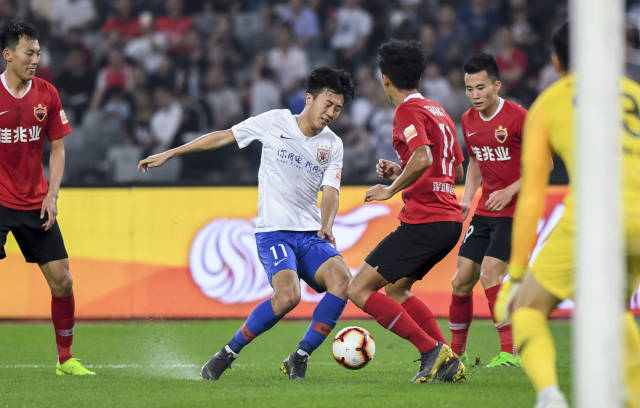 [德甲]戴尔右路横传 凯恩接球转身劲射破门