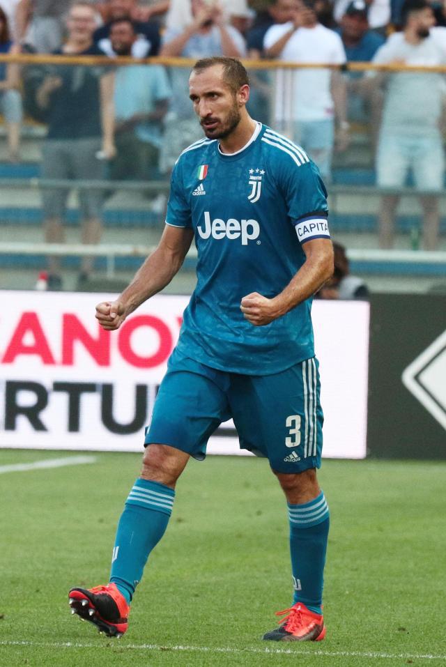 SEGA 公布炫目的多人射击游戏《HYENAS》