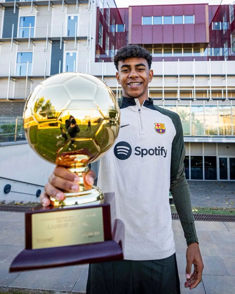 TheShy打出最强一战，Rookie细节单杀，IG全程碾压，完成重要复仇